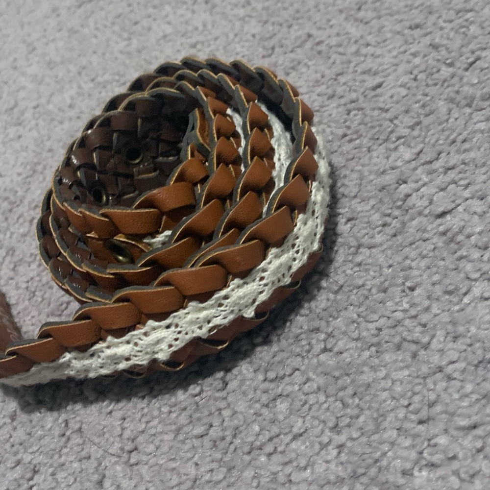 Lace belt